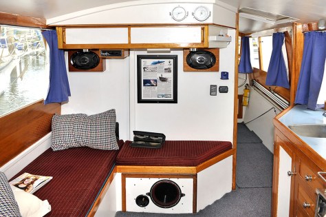 The VERY obvious subwoofer