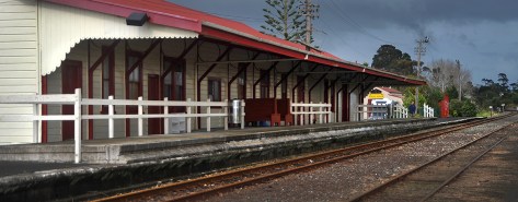 Helensville Railway Station with the Museum behind